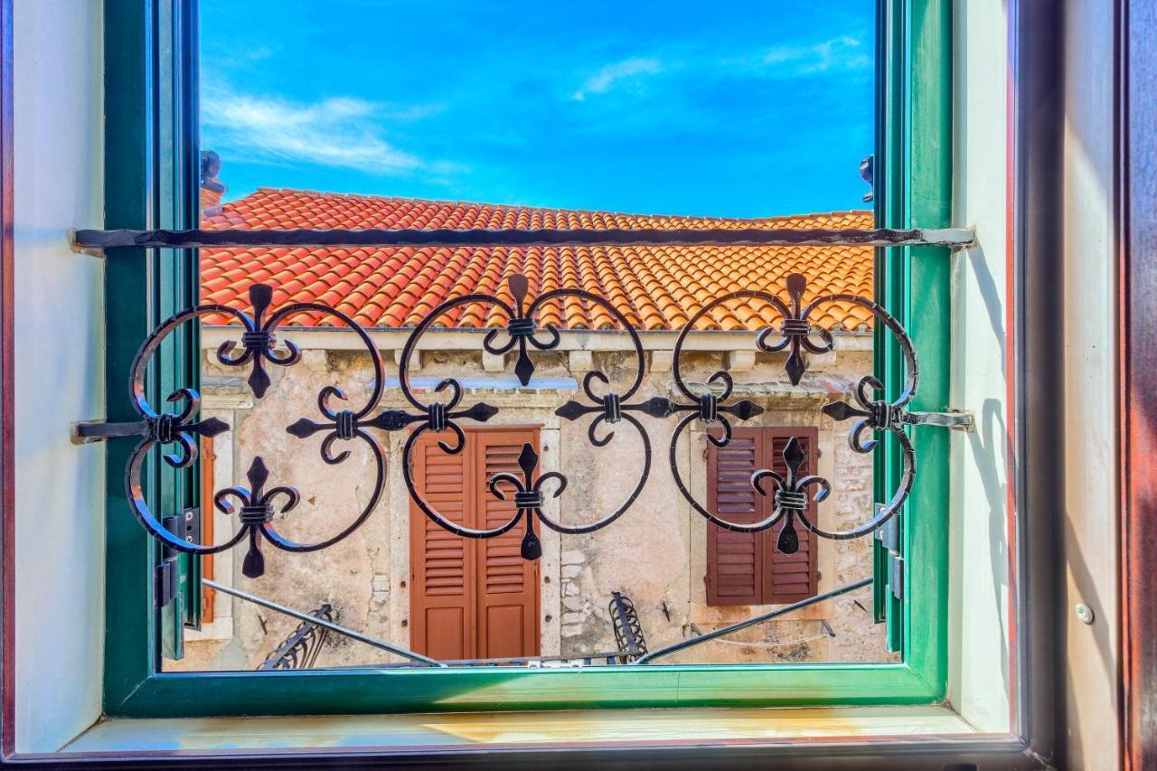 Old Stone House St Lawrence In The Heart Of Sibenik'S Old Town Διαμέρισμα Εξωτερικό φωτογραφία